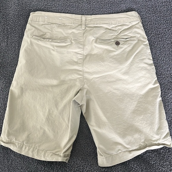 American Eagle Outfitters Men's Classic Next Level Flex Khaki Shorts Size 30 - Picture 6 of 8